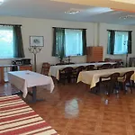 아파트 Koinonia